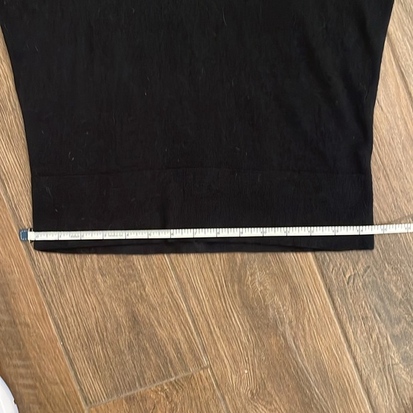 Anne Klein navy blue sweater with raglan sleeves, size small - Picture 3 of 4